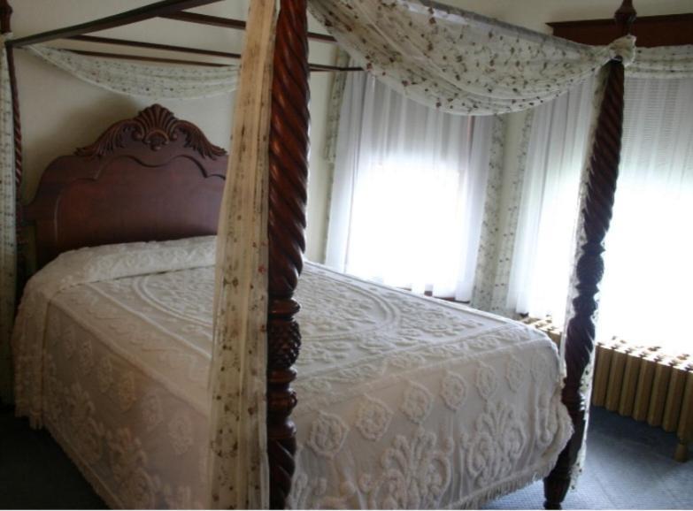 Tarry Here Mansion Bed & Breakfast Salamanca Dış mekan fotoğraf